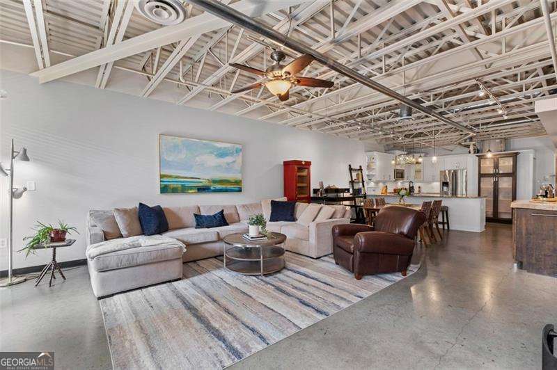 5200 Peachtree RD 3115