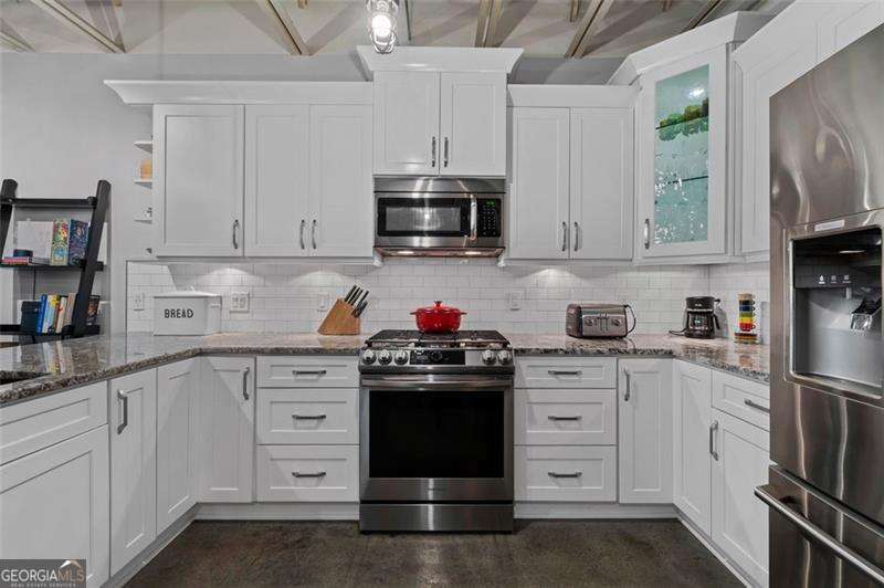 5200 Peachtree RD 3115