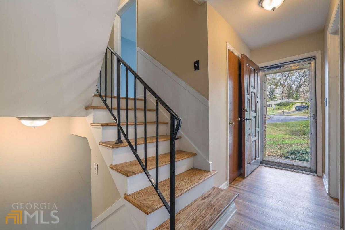 Casa Woods - Residential