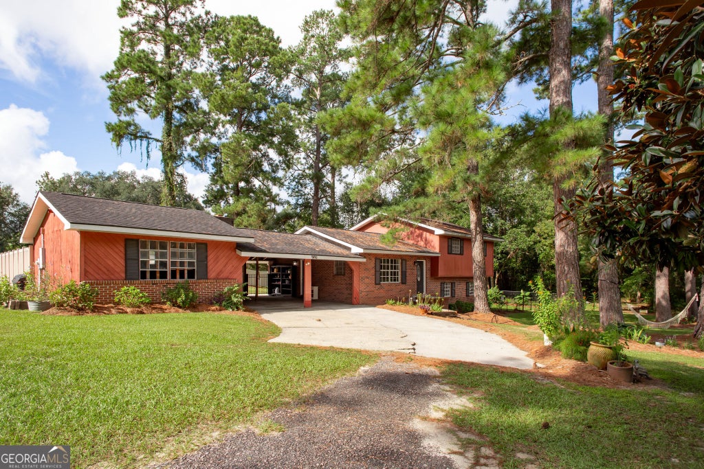 Photo of 9890 Central Avenue, Waycross, GA 31503 (MLS # 10841039)