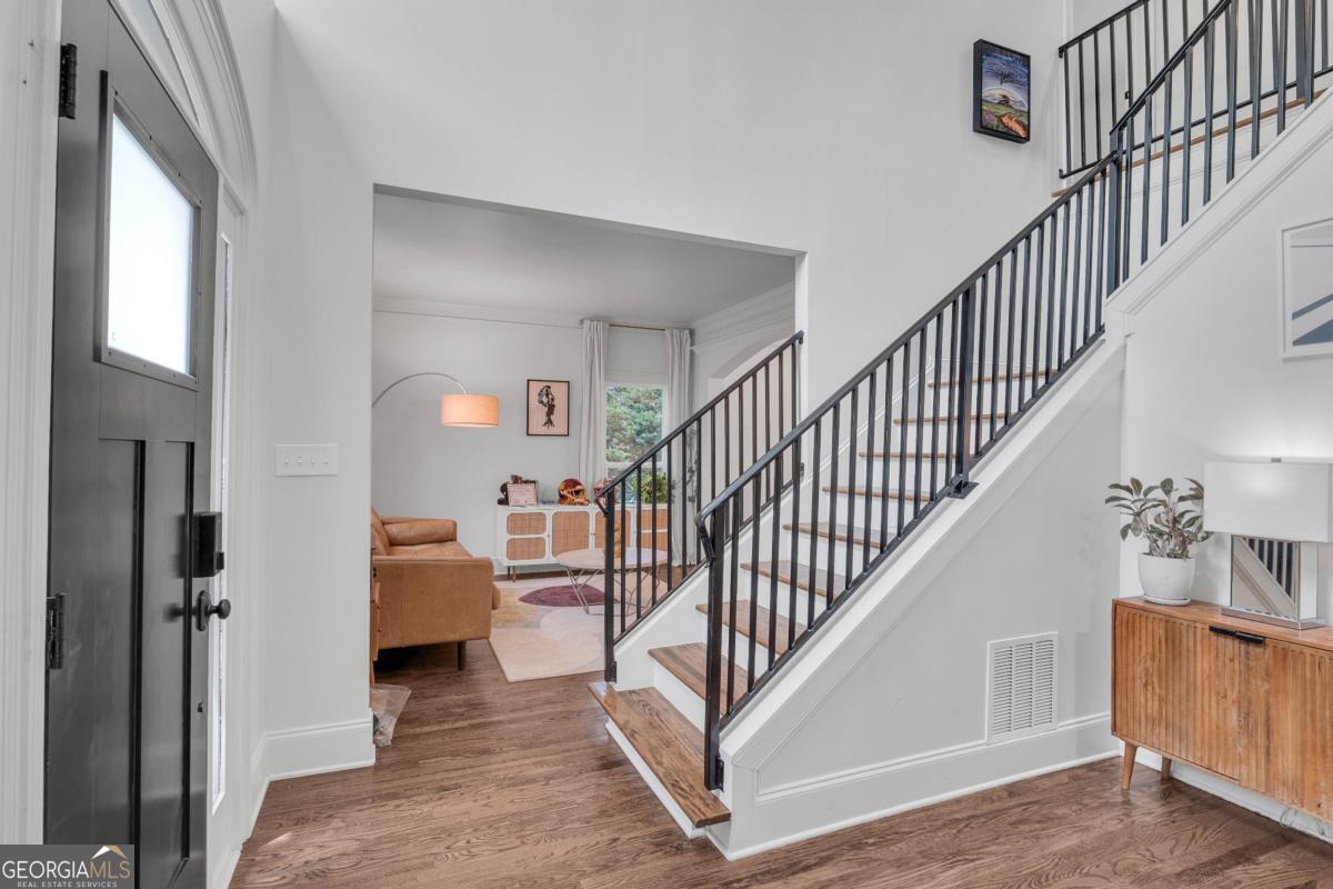 4221 Willow Oak DR