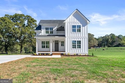 A home in Mount Airy