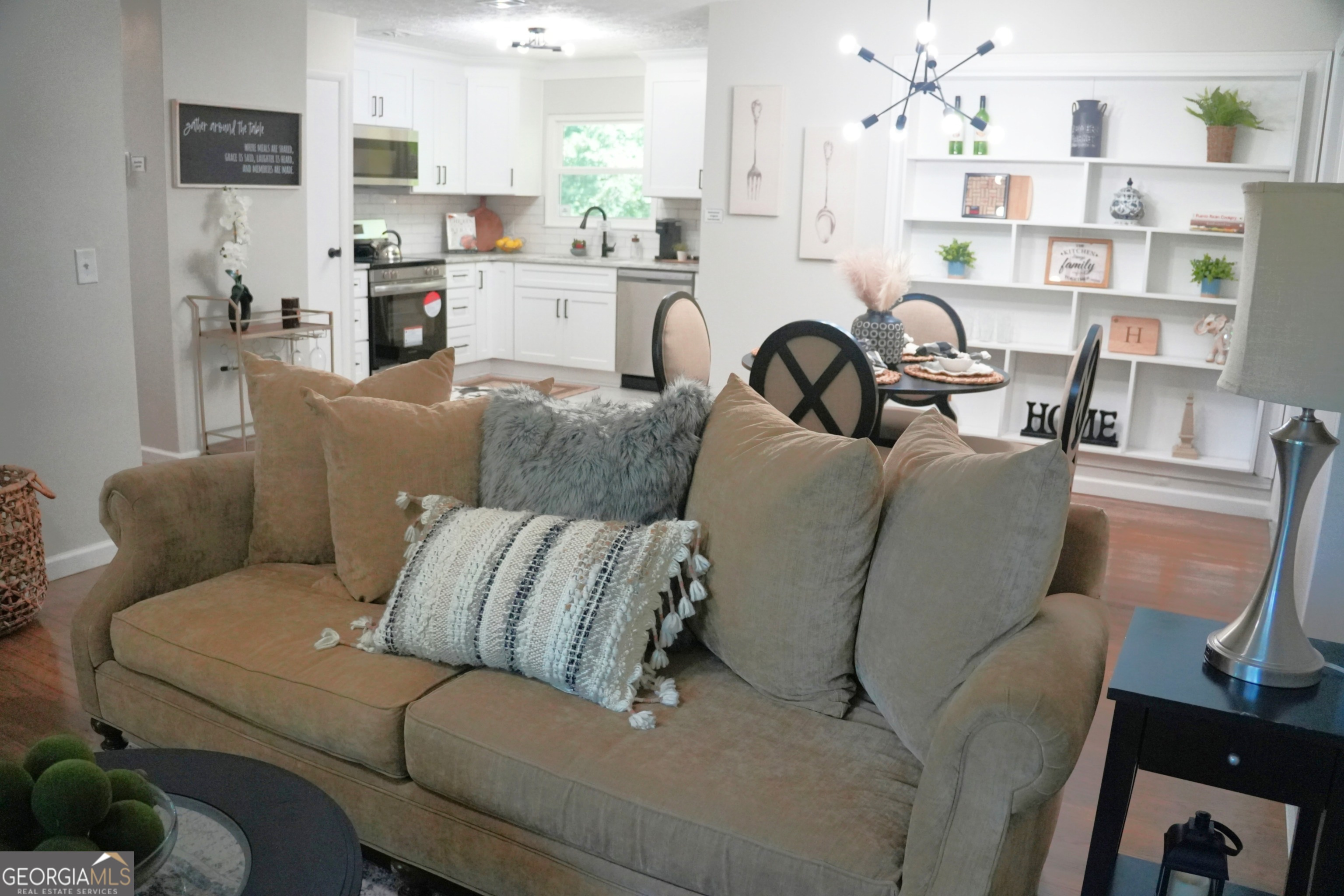 145 Beaverdam RD