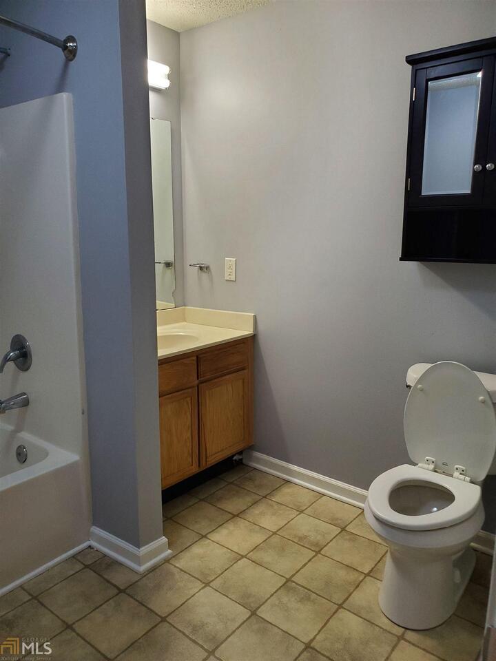 The Hawks Nest - Residential Lease