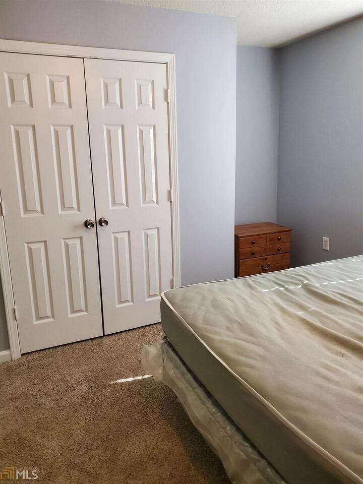 The Hawks Nest - Residential Lease