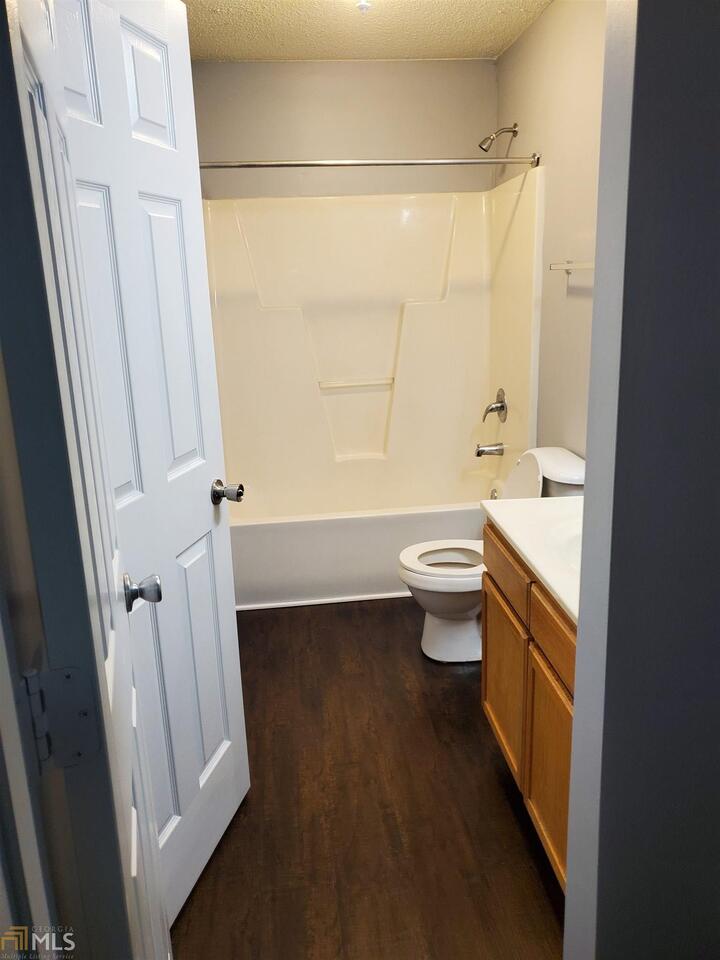 The Hawks Nest - Residential Lease