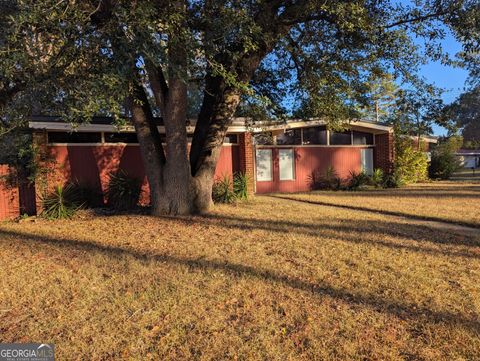 1200 Sharon DR Albany GA 31707