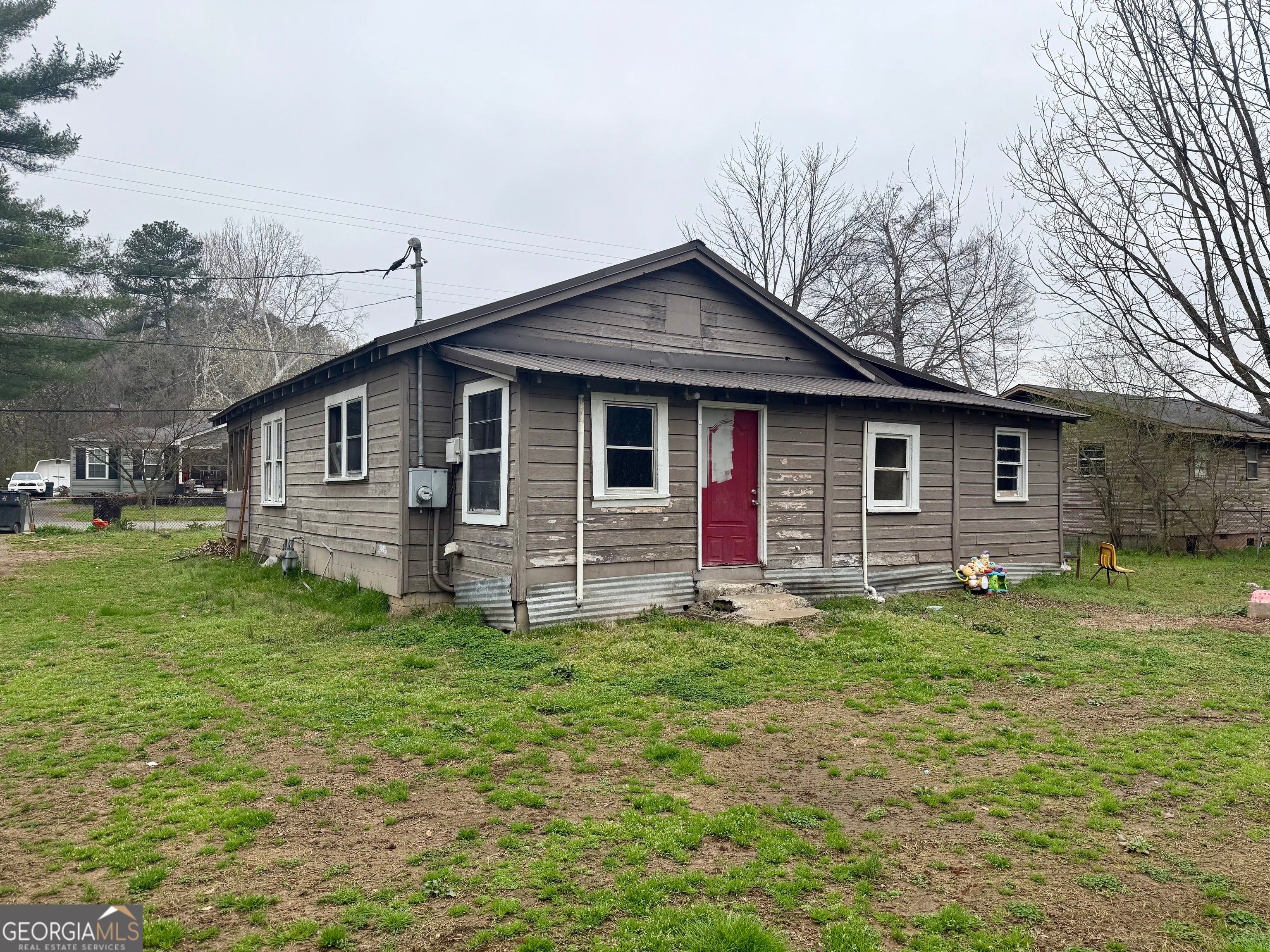 108 Scoggins ST
