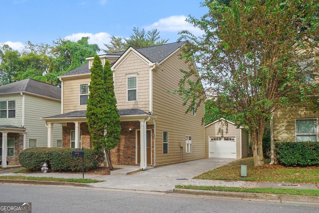 Photo of 202 W Marietta Street, Canton, GA 30114 (MLS # 10874804)
