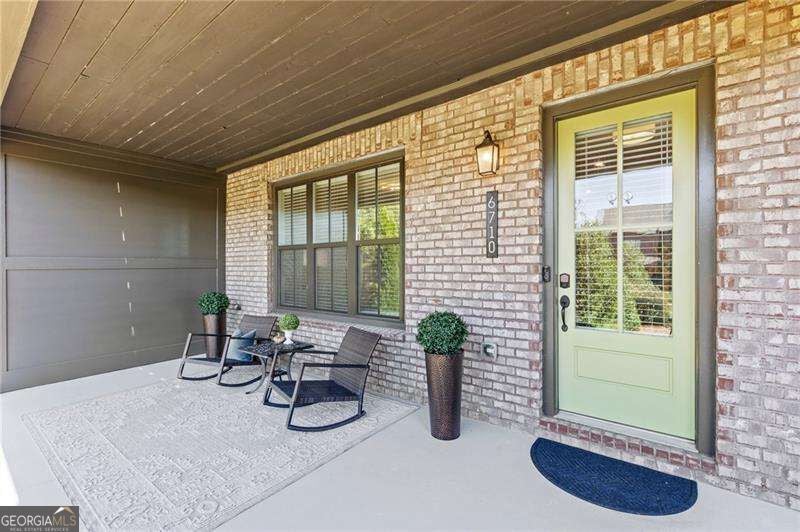 6710 Whitman WALK
