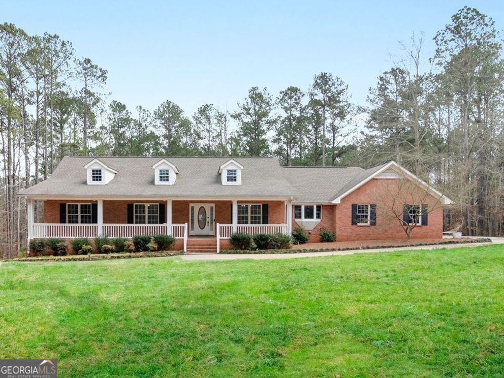 Photo of 305 Riverbend Drive, McDonough, GA 30252 (MLS # 10722176)