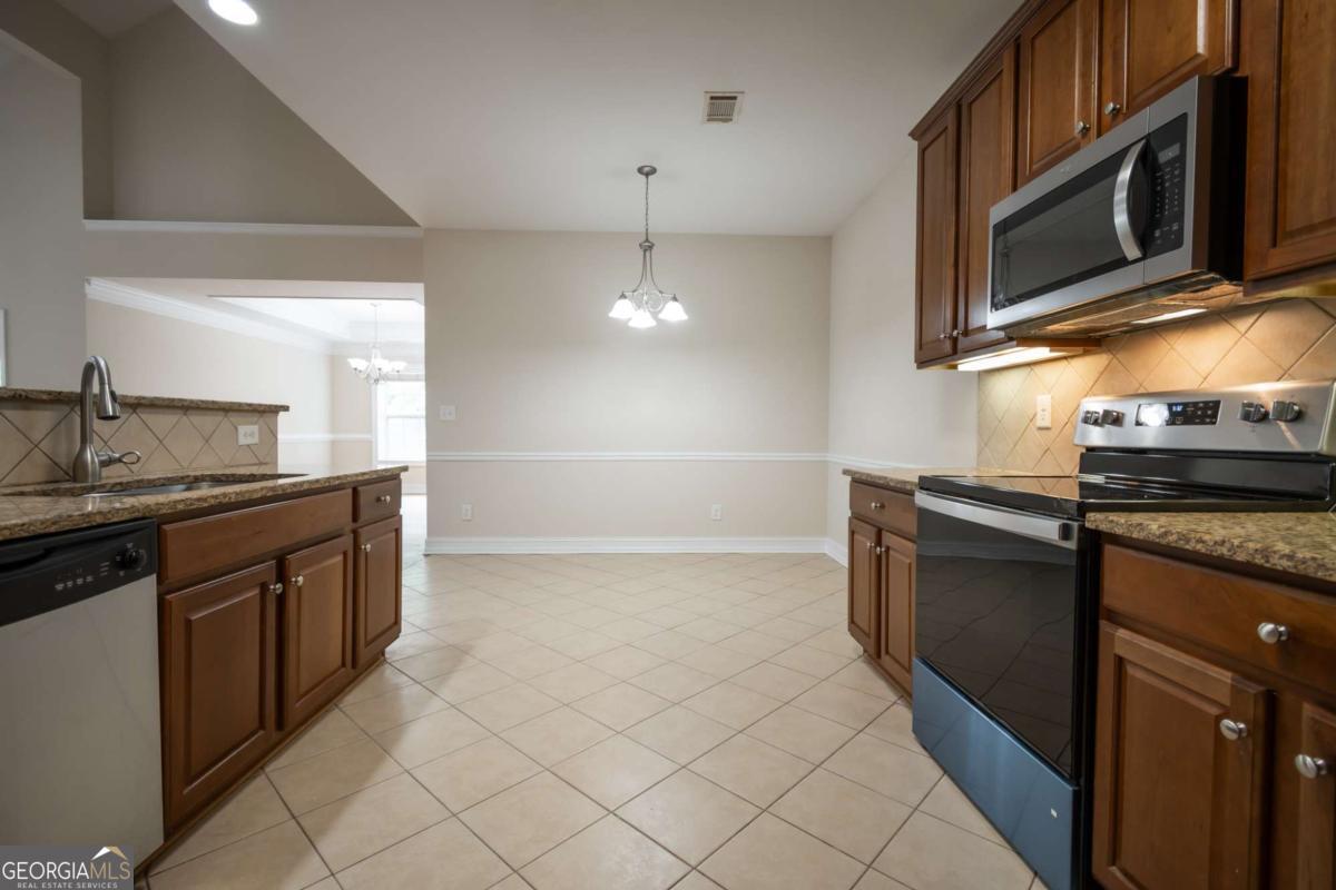 351 Hampton Park DR
