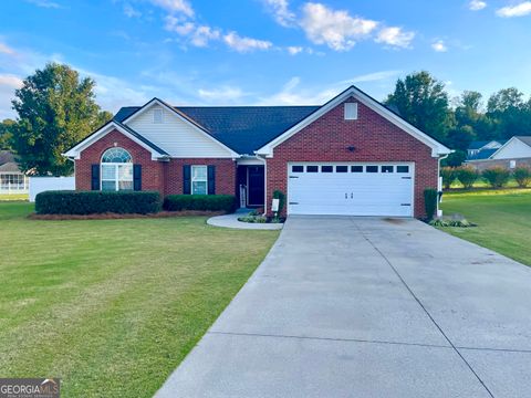 Photo of 310 Hillside Drive SW, Calhoun, GA 30701 (MLS # 10649163)