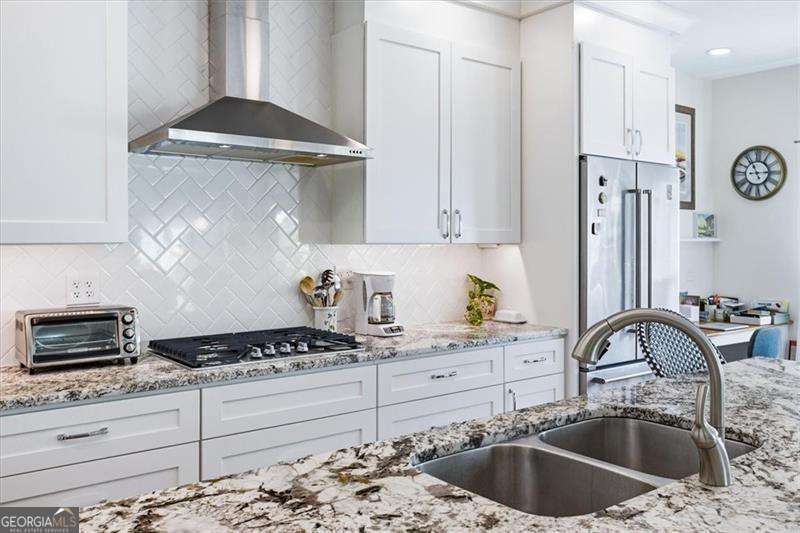 1886 Fox Chapel DR SE