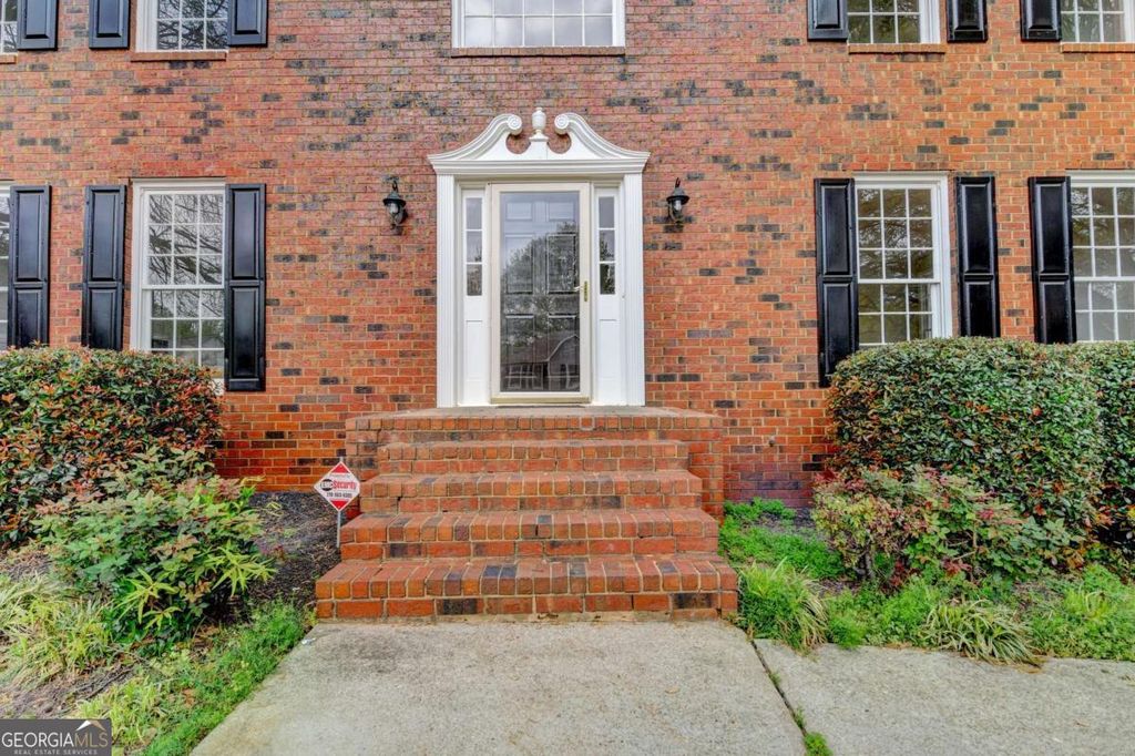 Photo of 2451 Meadowglen Trail, Snellville, GA 30078 (MLS # 10726567)