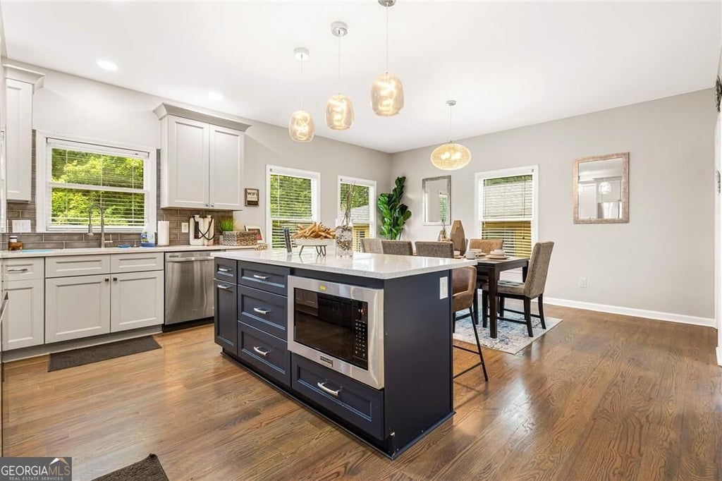 Photo of 573 Ira Street SW, Atlanta, GA 30312 (MLS # 10835597)