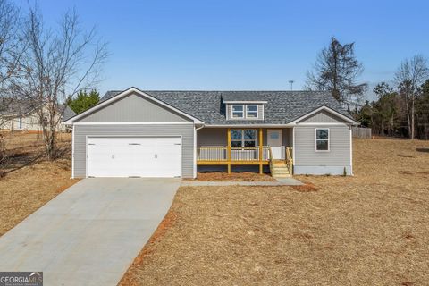 Photo of 613 Cypress Drive, Mount Airy, GA 30563 (MLS # 10675549)