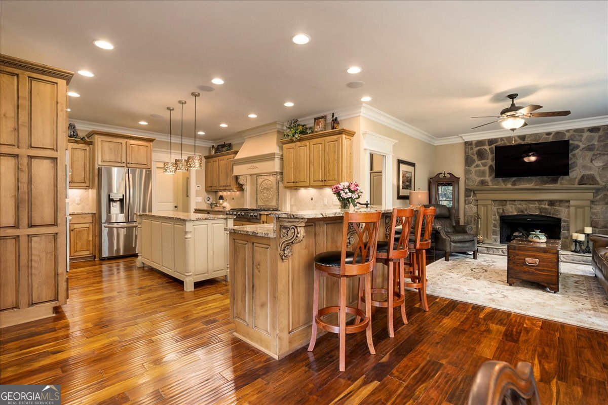 2481 Lakewood Manor DR