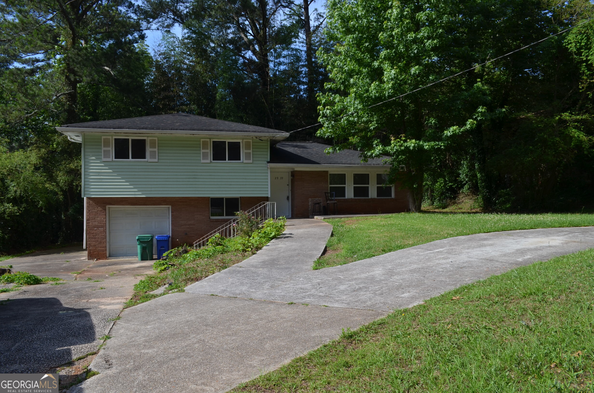 2939 Flat Shoals RD
