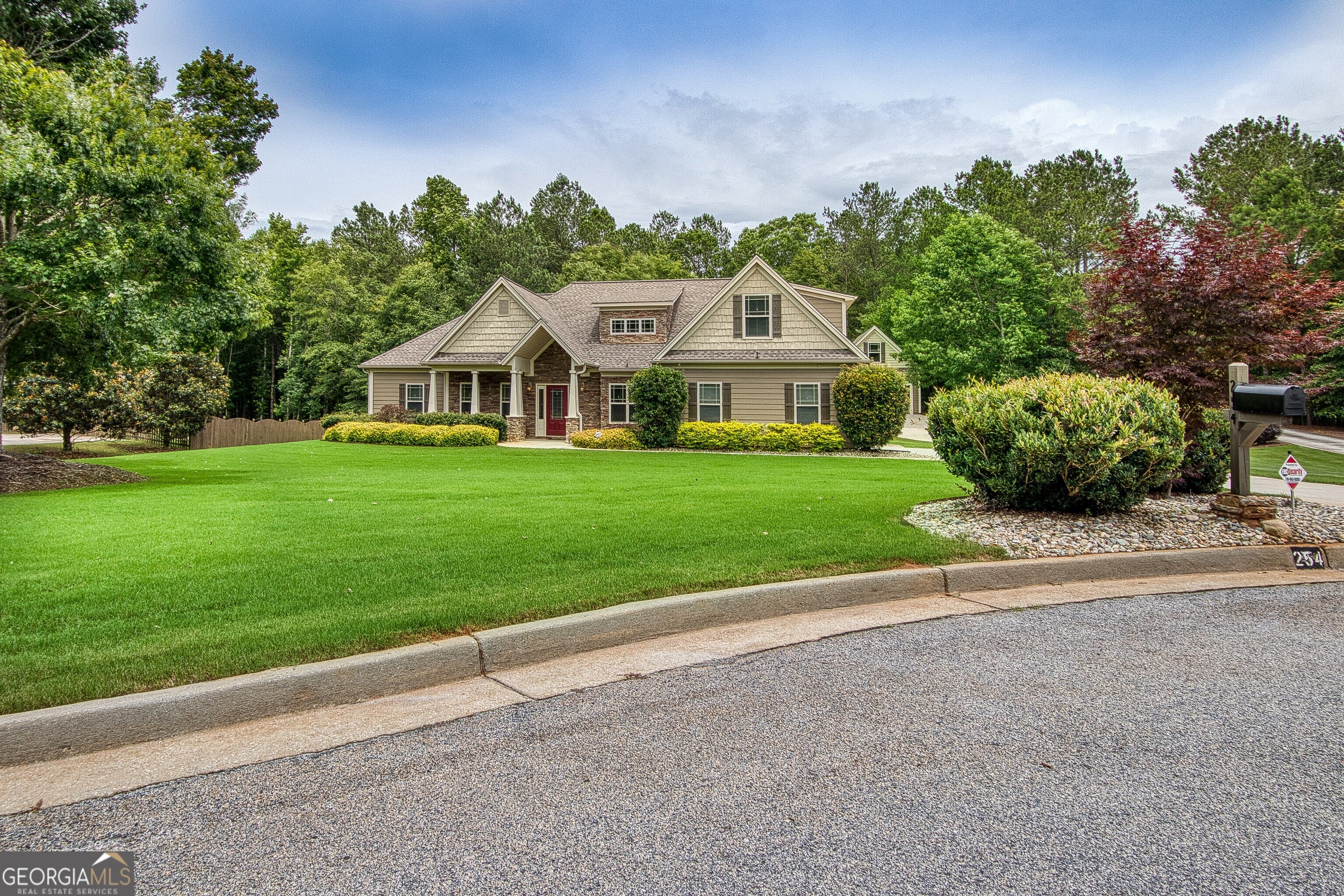 254 Magnolia Place DR