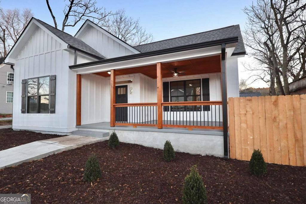 Photo of 509 College Street, Rockmart, GA 30153 (MLS # 10758422)