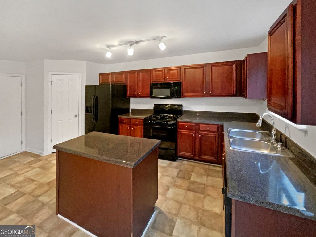 Photo of 3205 Hunting Creek Pass, Douglasville, GA 30135 (MLS # 10670642)