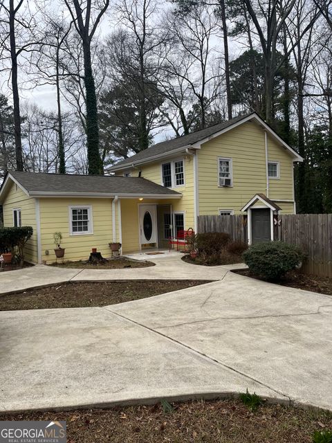 Photo of 184 Fairview Drive, Fairburn, GA 30213 (MLS # 10676895)