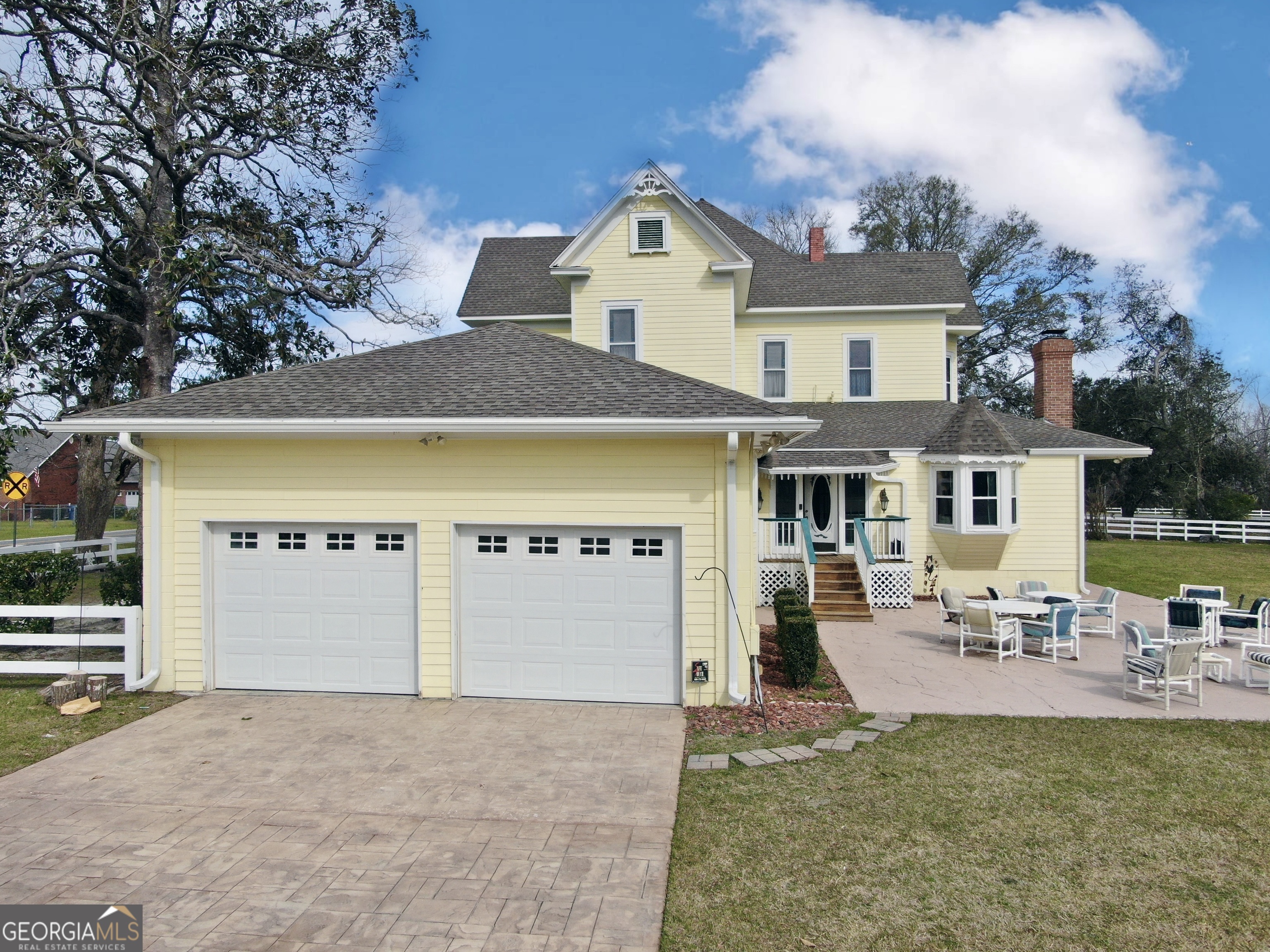 2932 N Clough Bay RD