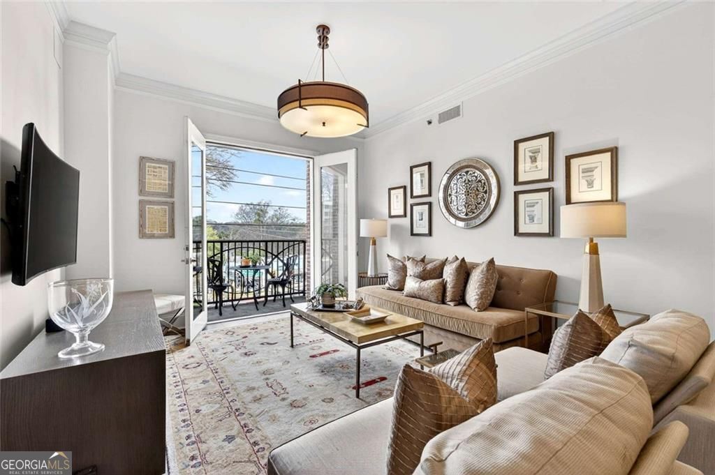 Photo of 2277 NE Peachtree Road NE #404, Atlanta, GA 30309 (MLS # 10707627)