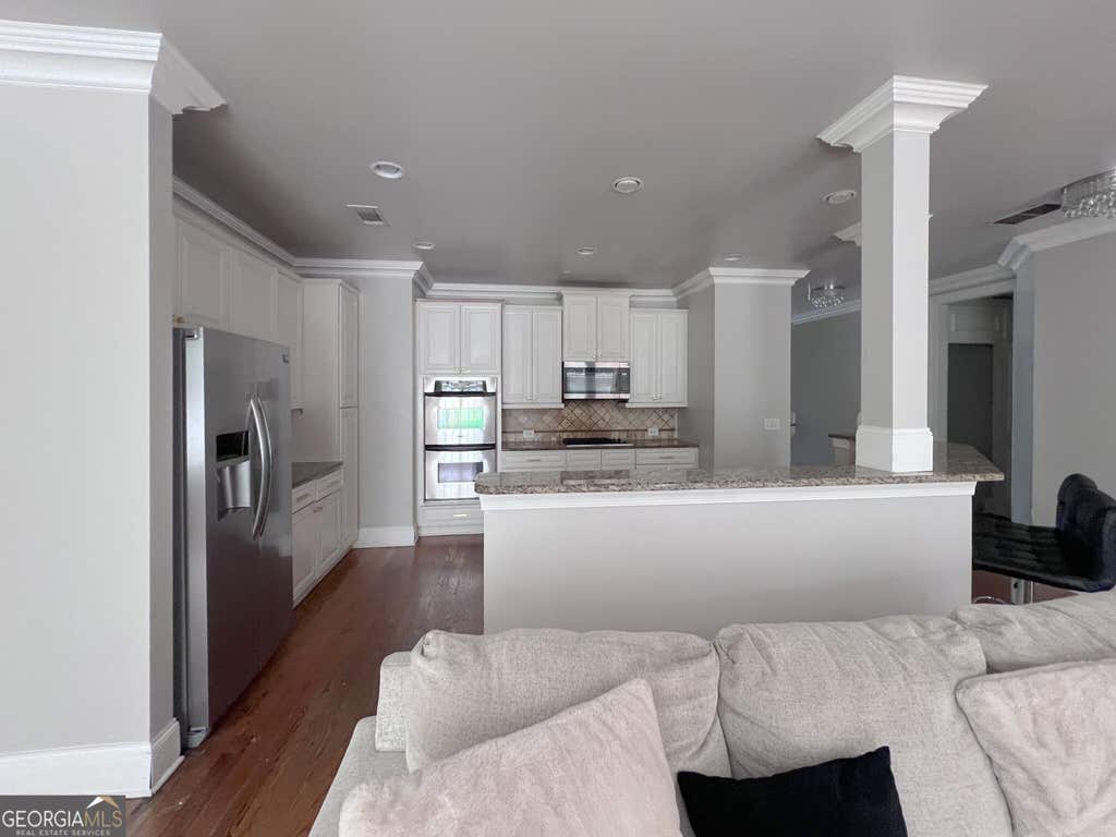 Photo of 7945 Highland Bluff, Sandy Springs, GA 30328 (MLS # 10831074)