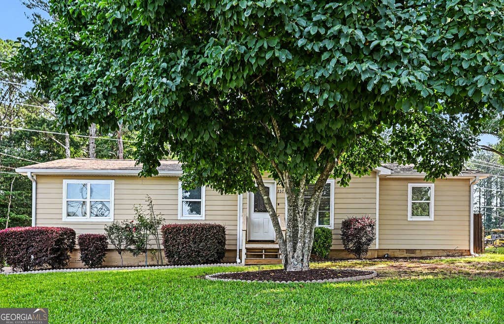 Photo of 237 Palmetto Road, Tyrone, GA 30290 (MLS # 10785430)