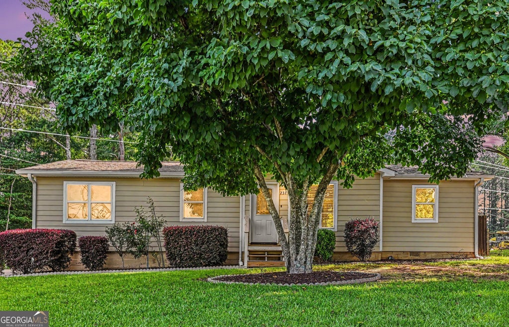 Photo of 237 Palmetto Road, Tyrone, GA 30290 (MLS # 10785430)