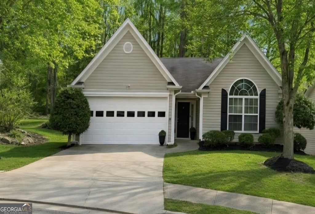 Photo of 11 Winter Lane, Newnan, GA 30265 (MLS # 10758581)