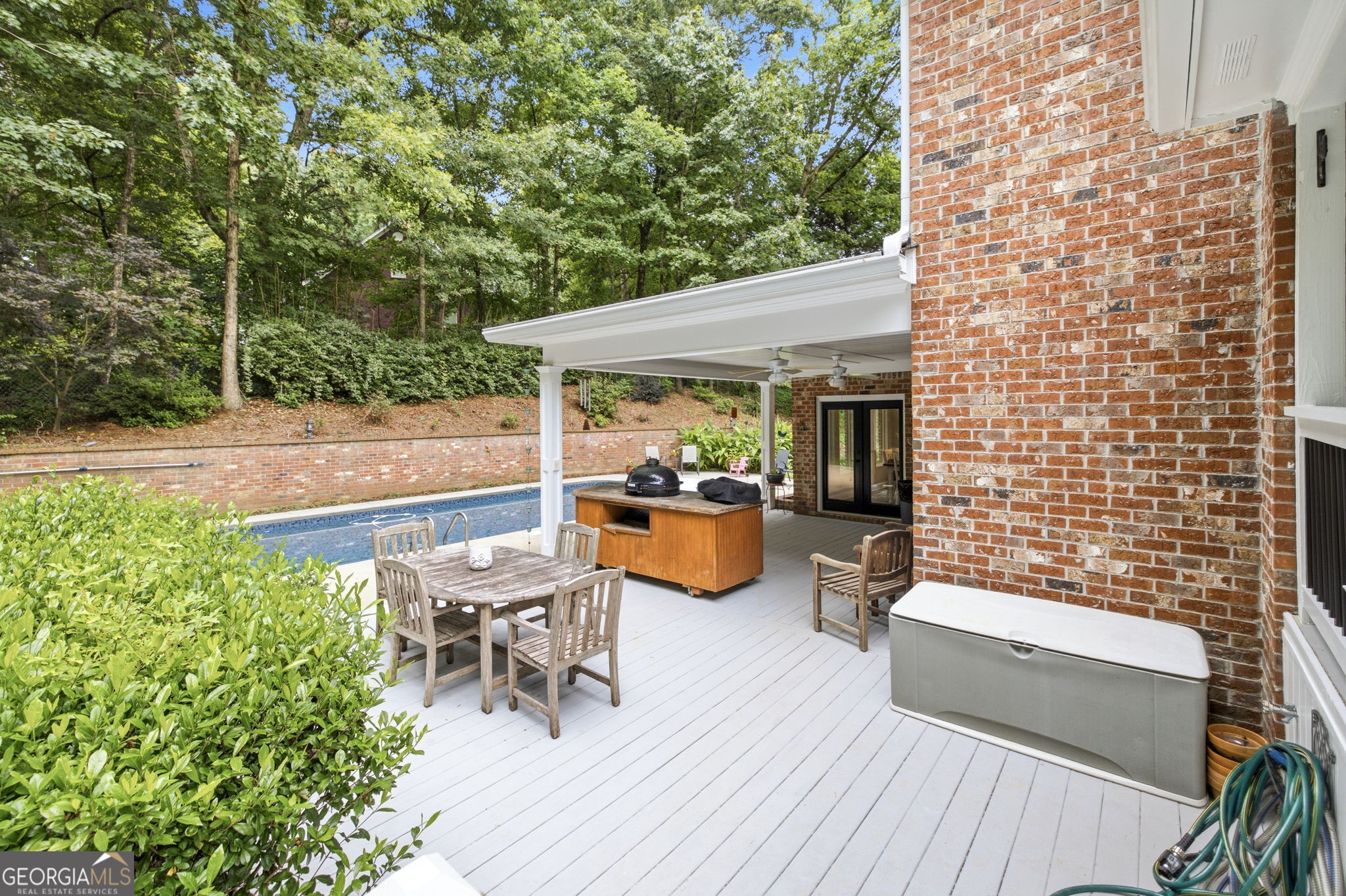 661 Wellington DR