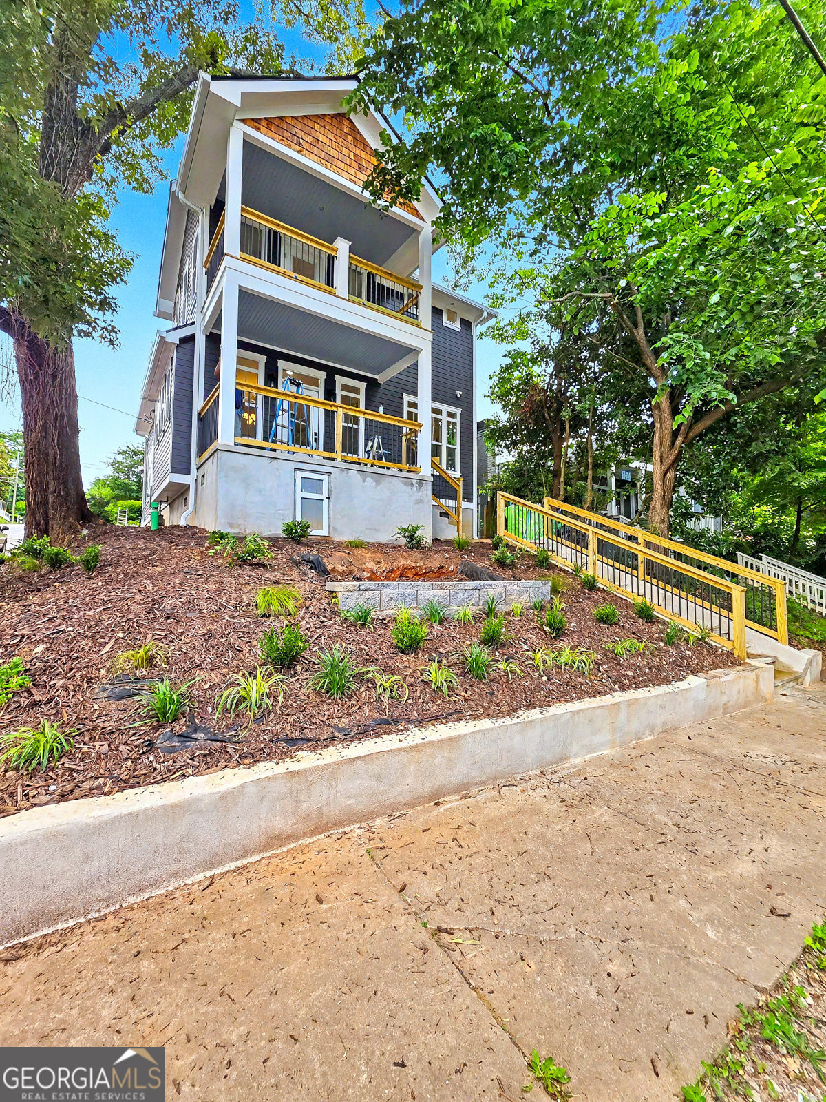 113 Vanira AVE SE