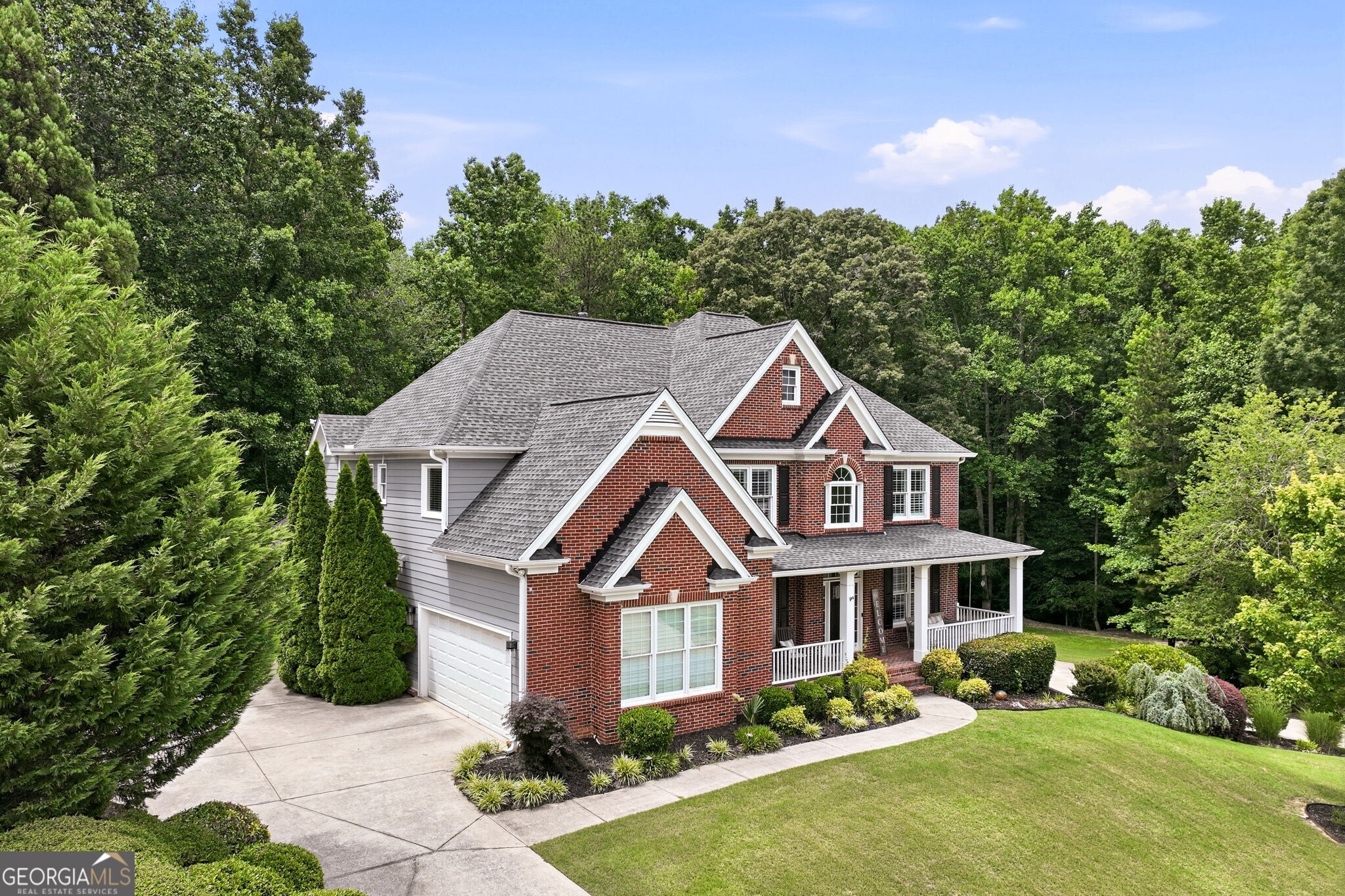 411 Hunting Hills DR