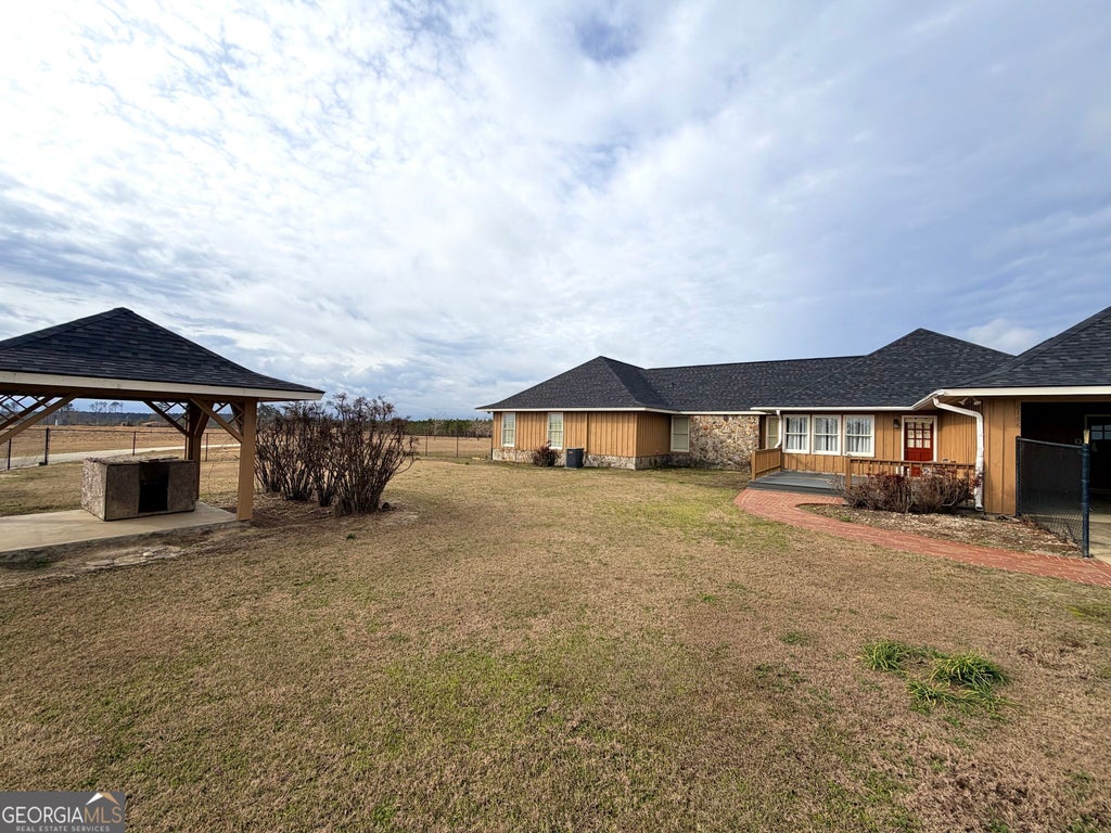 Photo of 2166 Ga Highway 199, Mount Vernon, GA 30445 (MLS # 10834518)