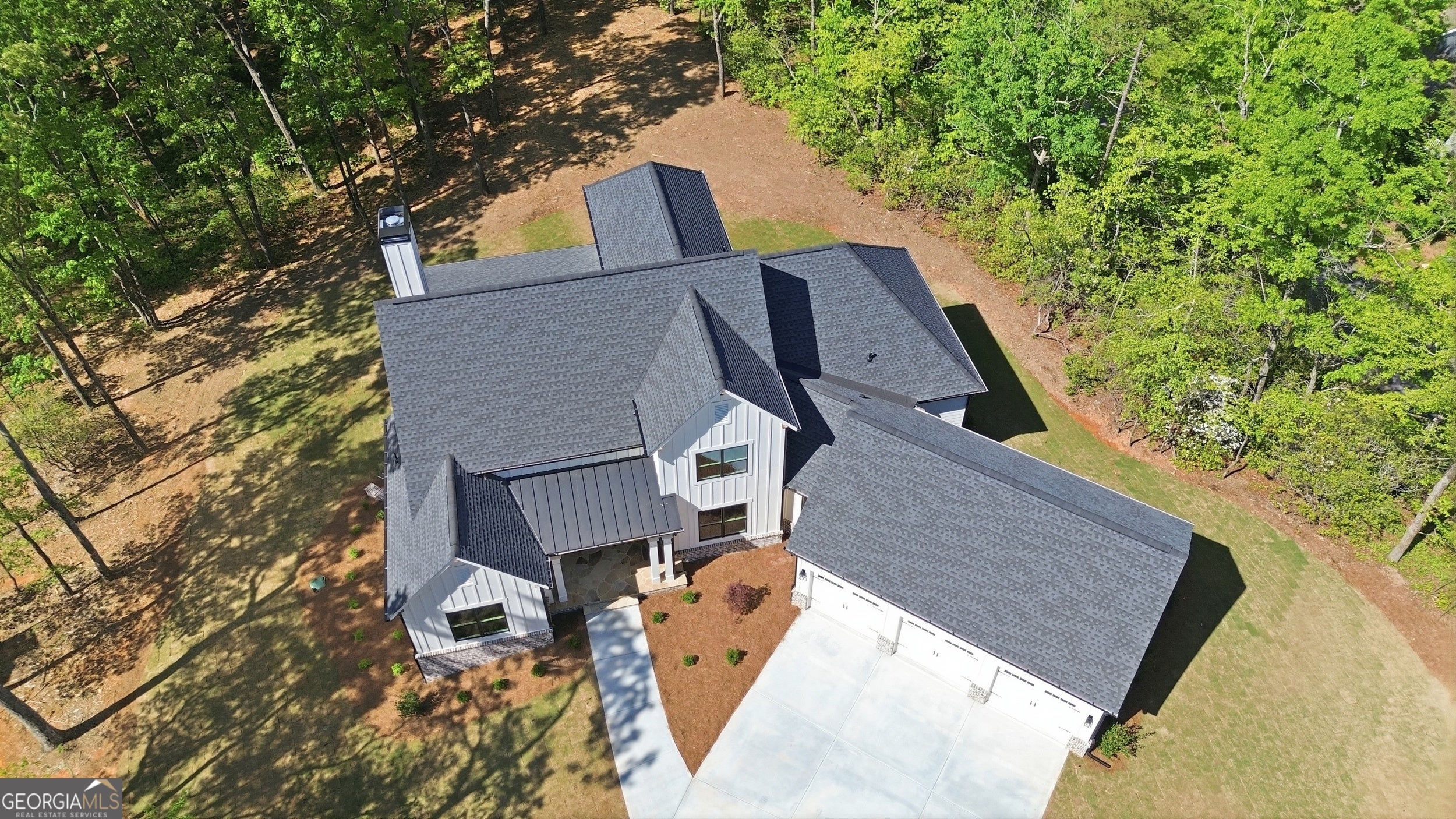 110 Fall Pippin CT