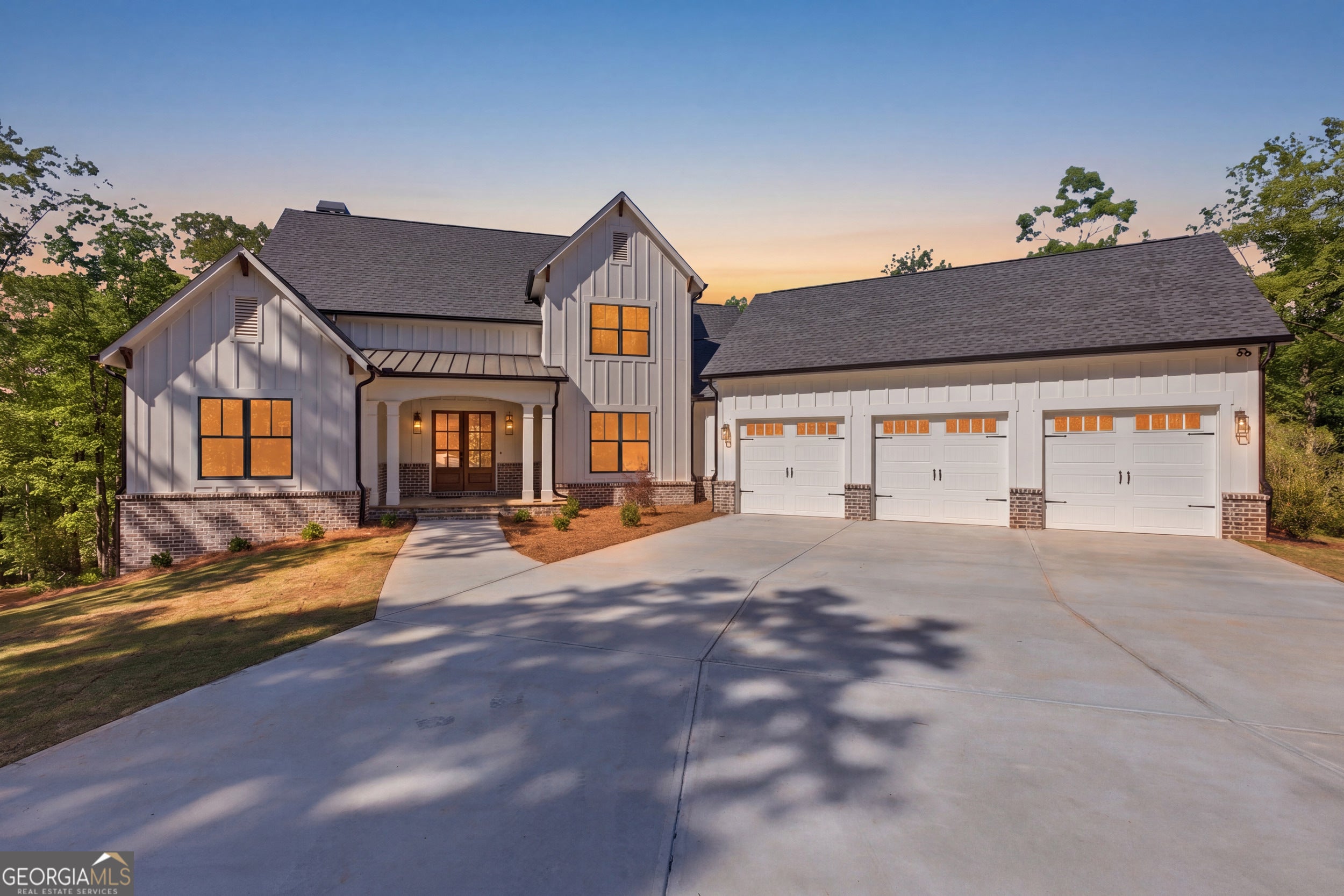 110 Fall Pippin CT