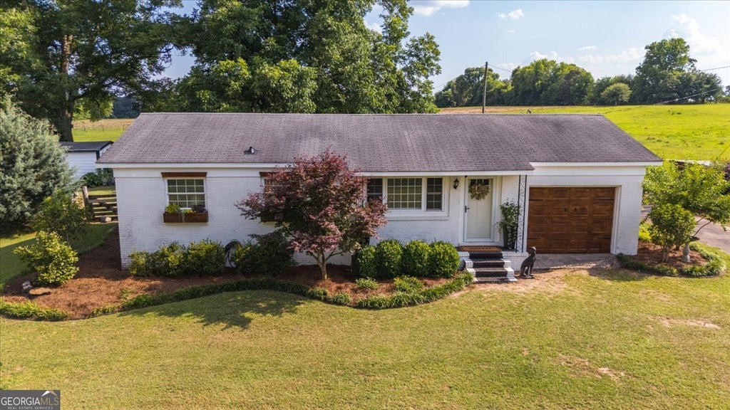 Photo of 2200 Lakeview Road, Byron, GA 31008 (MLS # 10789890)