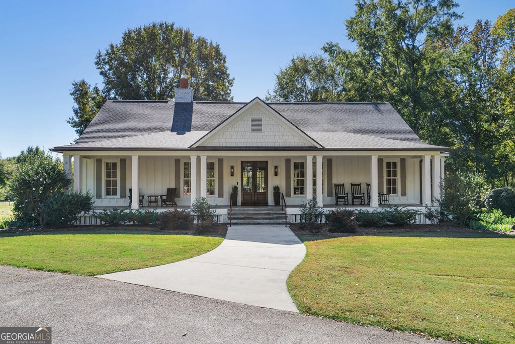 Photo of 235 Glades Road, Eatonton, GA 31024 (MLS # 10875935)