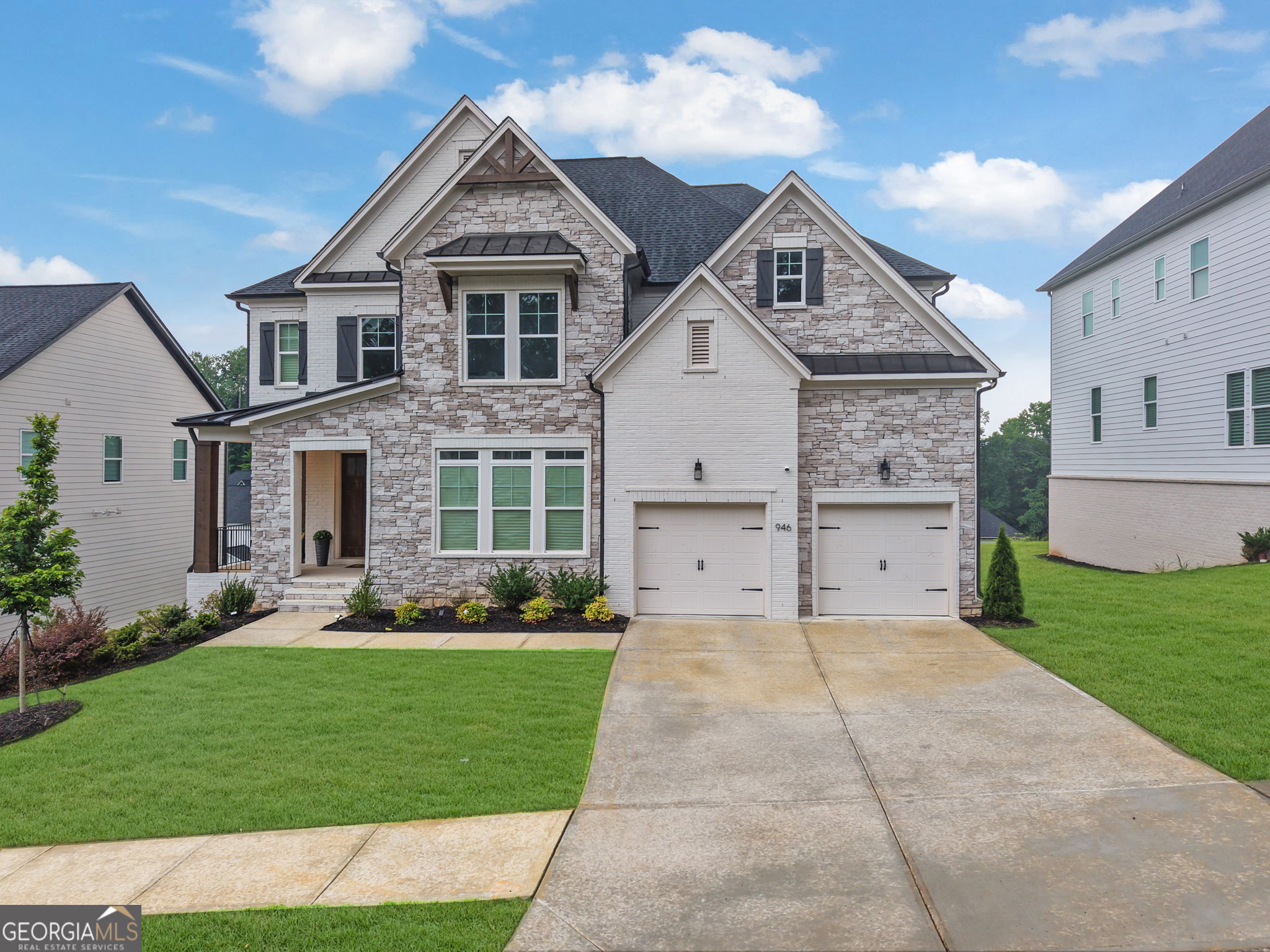 946 Keystone DR