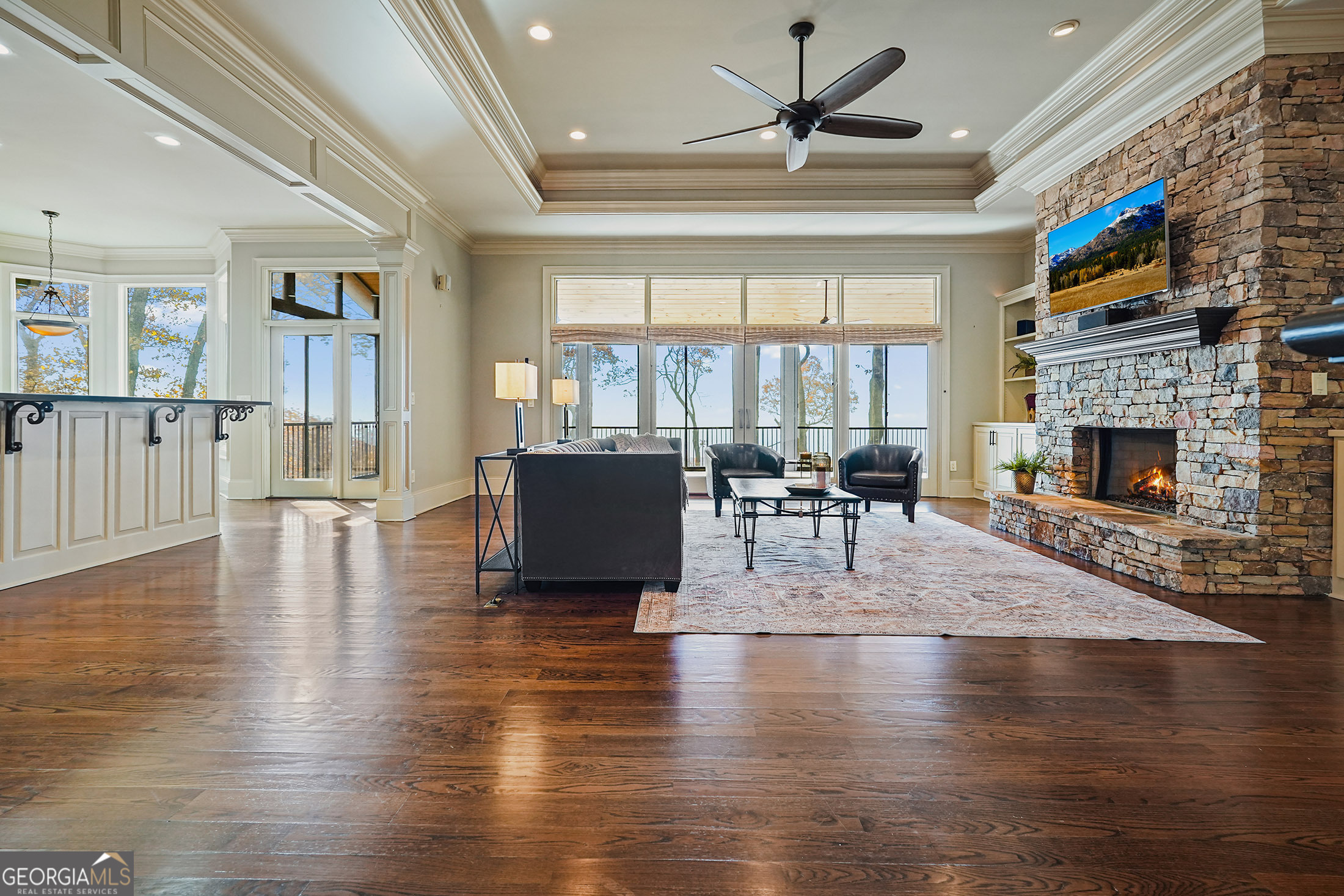 132 Sanderlin Mountain DR S