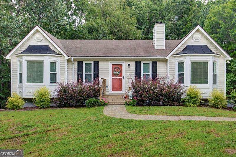 Photo of 41 Camden Woods Drive NW, Cartersville, GA 30121 (MLS # 10822722)