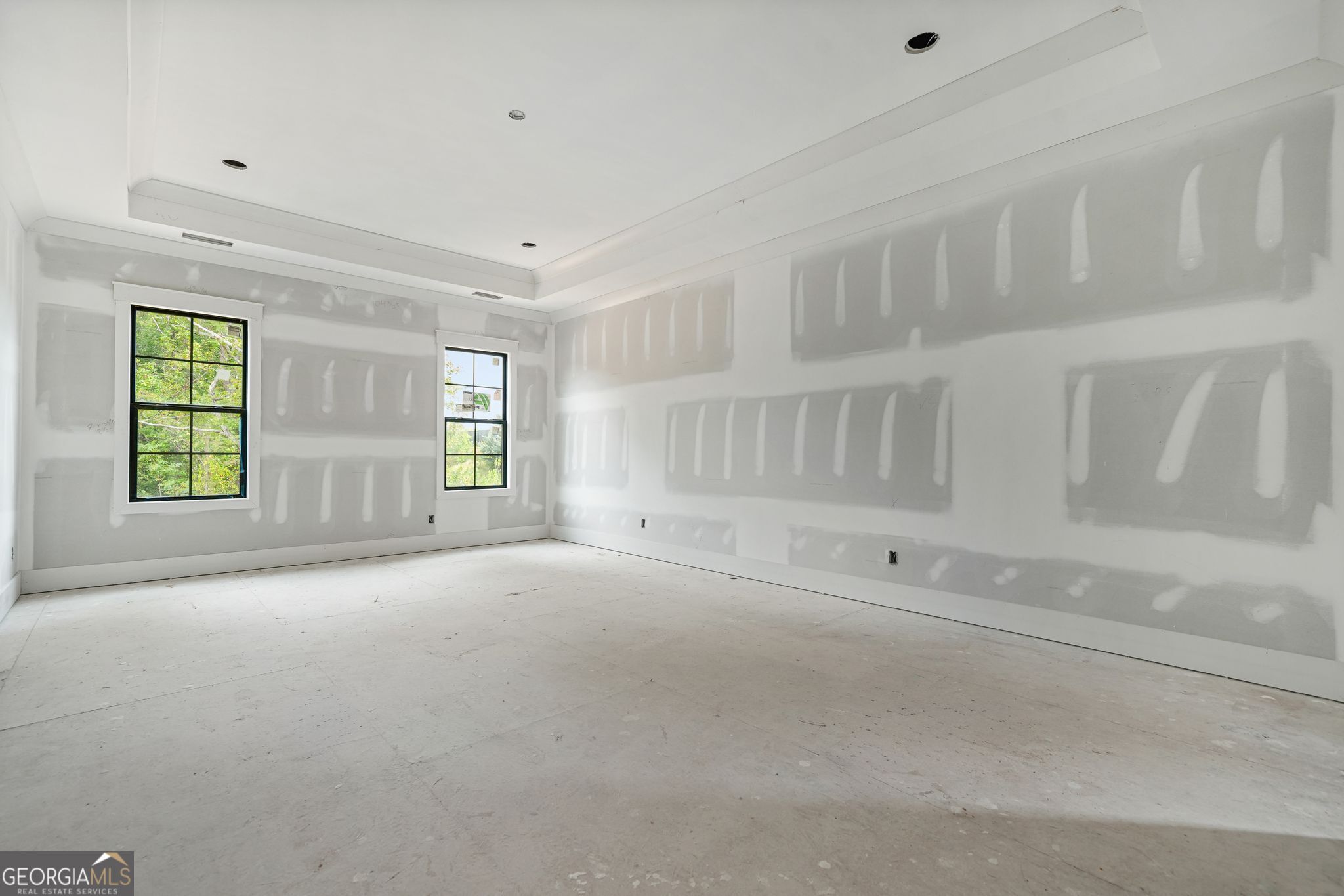 The Manor at Smithtown - Residential