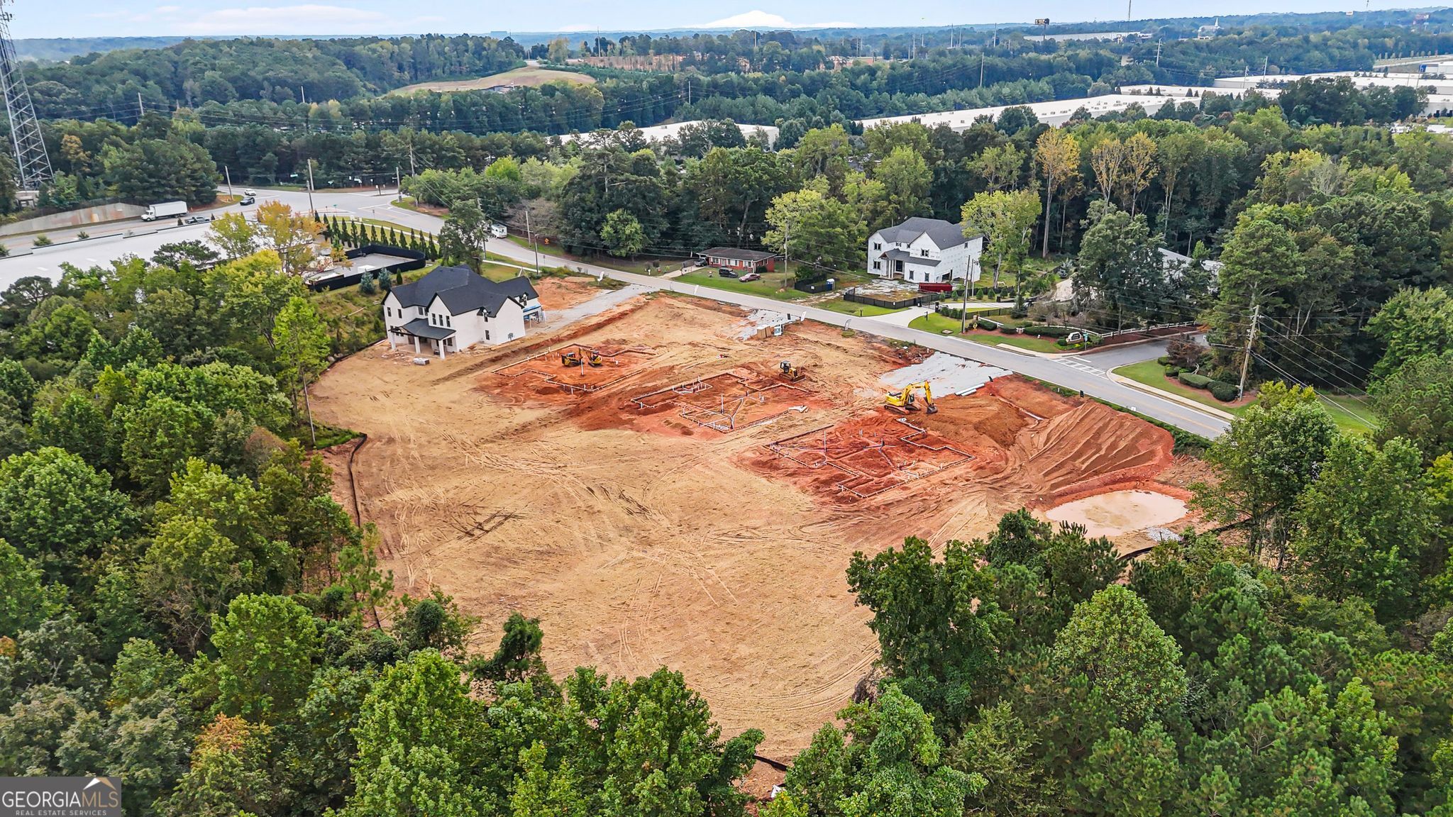 The Manor at Smithtown - Residential