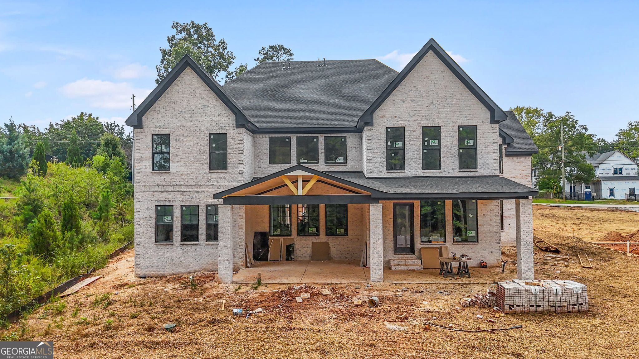 The Manor at Smithtown - Residential