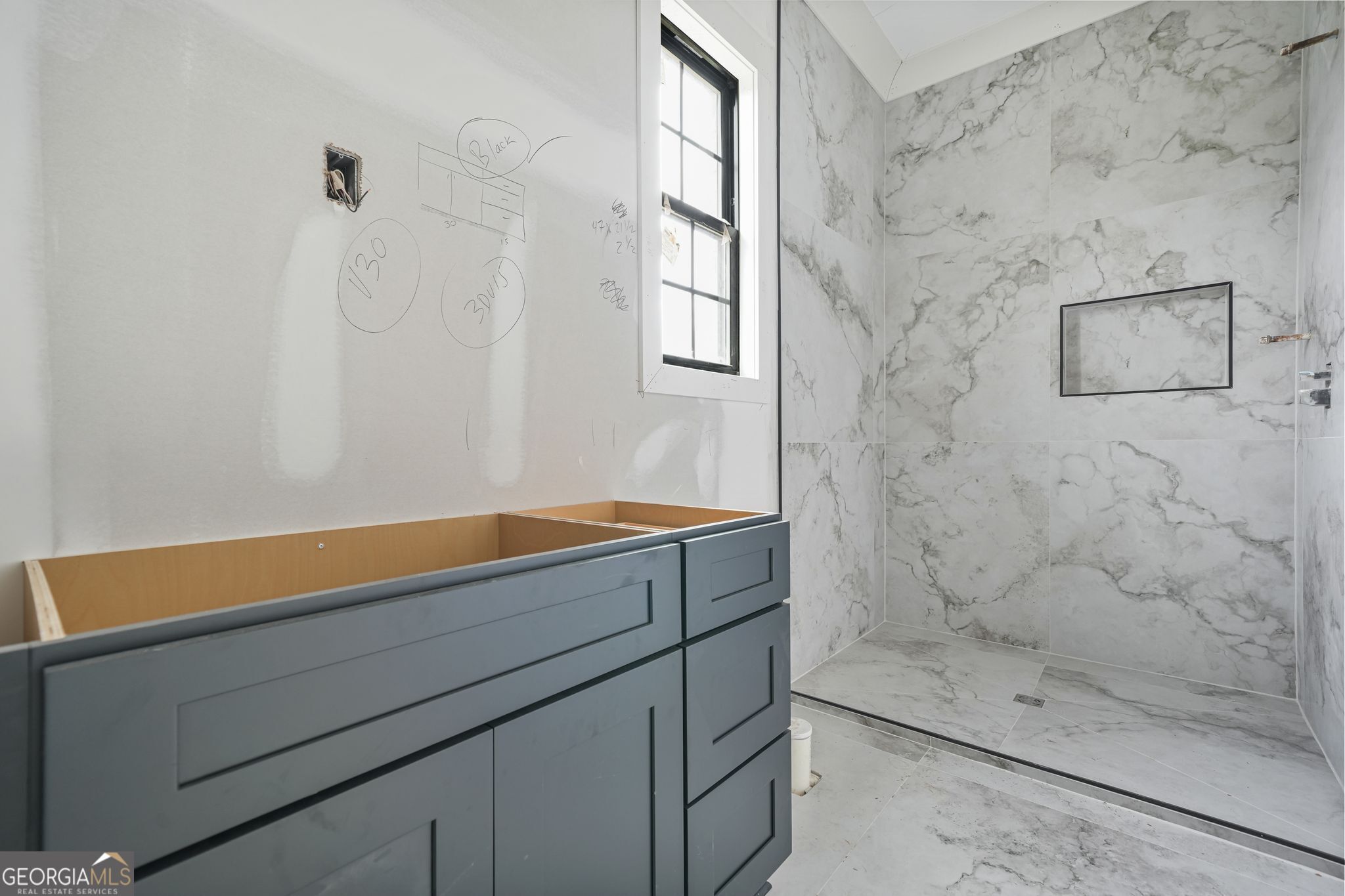 The Manor at Smithtown - Residential