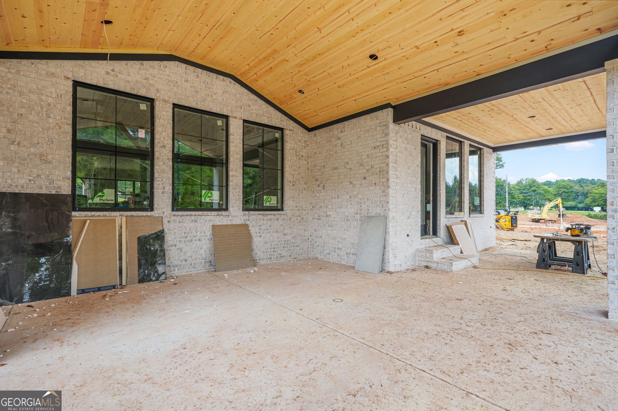 The Manor at Smithtown - Residential