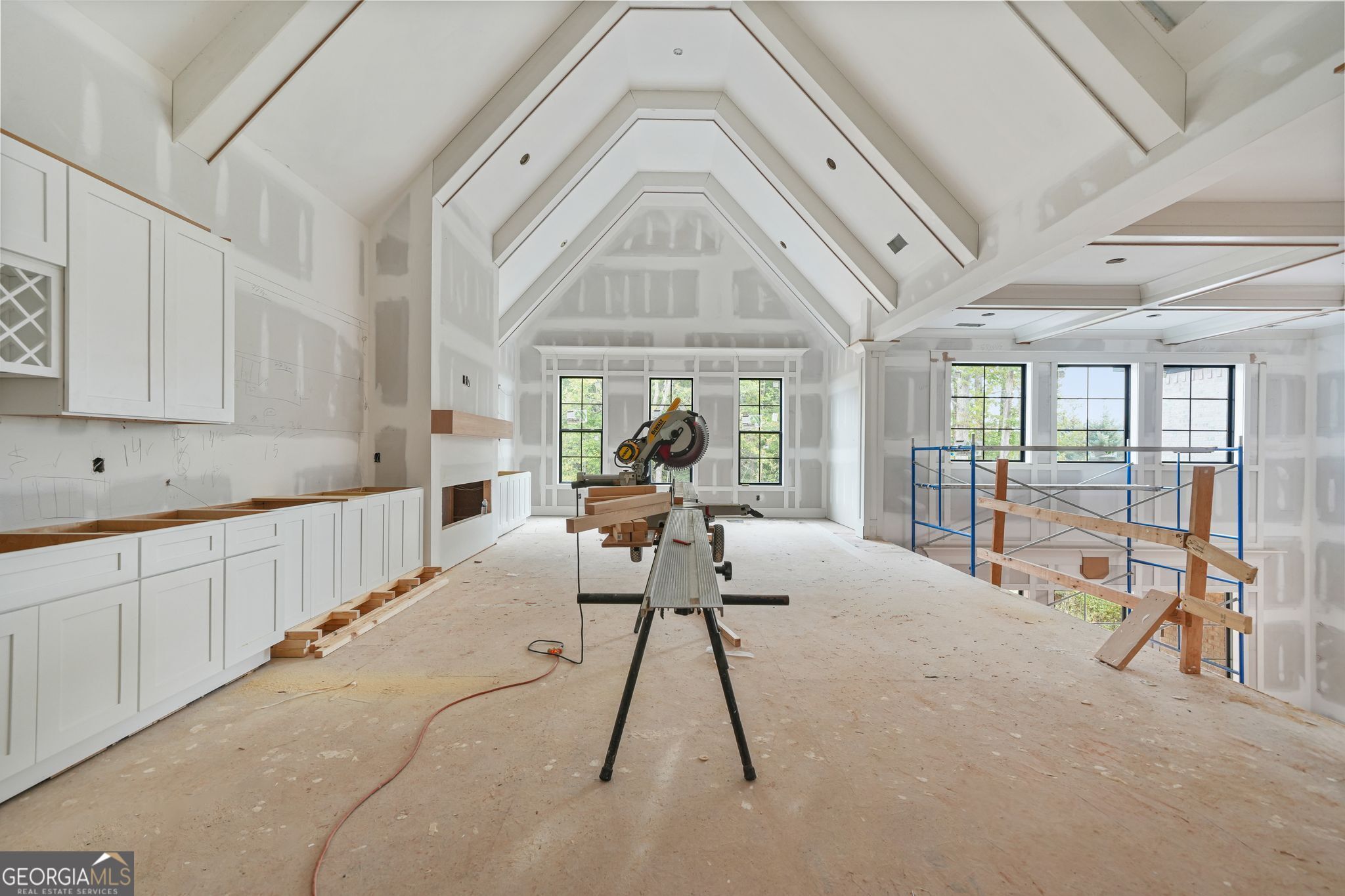 The Manor at Smithtown - Residential